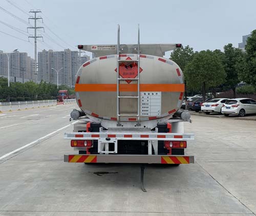 楚飞牌CLQ5182GYY6DA型铝合金运油车