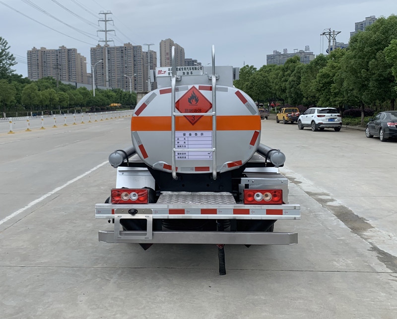 楚飞牌CLQ5041GJY6BJ型加油车